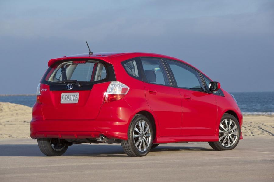  Honda Fit Sport 2012 года  (фото 11 из 42)